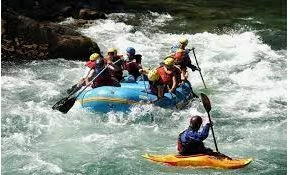 With LATITUR on San Carlos de Bariloche you can make Cabalgata y Rafting en río Manso en Bariloche