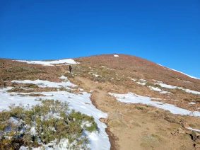 With LATITUR on San Martin de los Andes you can make Ascenso y Trekking al Cerro Colorado
