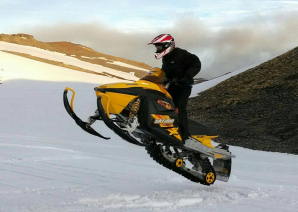 Paseo en Motos de Nieve en Caviahue