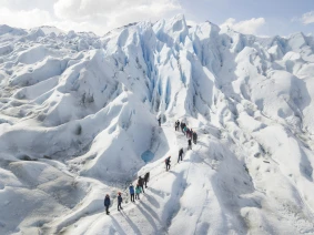 With LATITUR on El Calafate you can make Minitrekking Alternativo al Glaciar Perito Moreno
