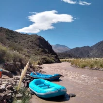 With LATITUR on Potrerillos you can make Aventura Acuática en Mendoza: Rafting y Kayak Tour