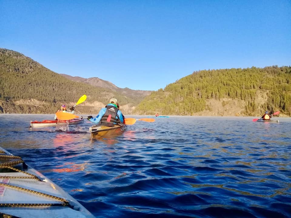 Excursión en Kayak hasta la Islita en Lago Lacar