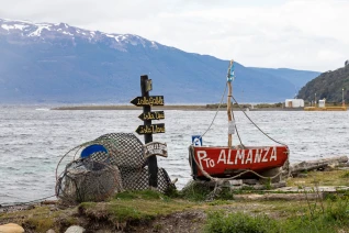 With LATITUR on Puerto Almanza, Tierra del Fuego, Argentina you can make Excursión a Puerto Almanza Gourmet con Almuerzo