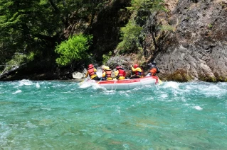 With LATITUR on Bariloche you can make Rafting Familiar Rio Manso Bariloche con traslado