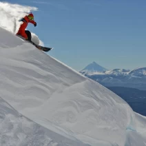 With LATITUR on Cerro Chapelco you can make Plan Adultos – 6 días de Snowboard en Chapelco