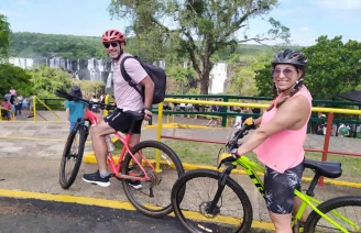 With LATITUR on Puerto Iguazú you can make Iguazú BikeTour a Cataratas de Brasil en bicicleta