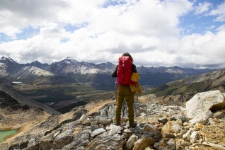 With LATITUR on Ushuaia you can make Trekking por los Hitos Andinos de Ushuaia