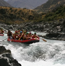 With LATITUR on Potrerillos you can make Rafting Gutierrez en Río Mendoza sin traslado