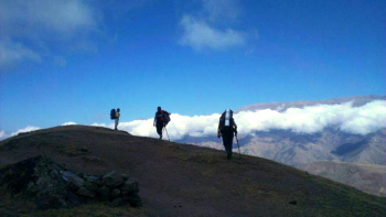 With LATITUR on La Viña you can make Trekking al Cerro Laja en Salta